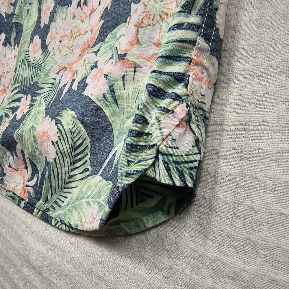 Chubbies Mens Medium Floral Tropical Popover Short Sleeve Button Down Shirt Navy